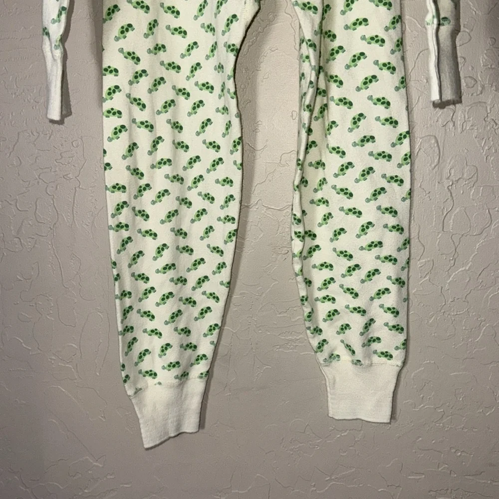 Wee muffin 100% cotton turtle print pajama set size 8
